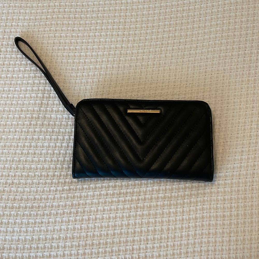 Aldo black leather wristlet